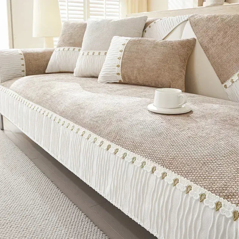 Capa para Sofá Chenille Antiderrapante com Acabamento Elegante Marrom Claro - Zinova