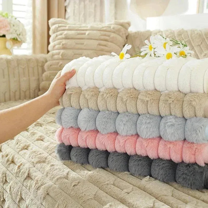 Capa Protetora para Sofá em Veludo Cristal Cinza Claro - Zinova