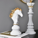 Escultura Trio de Peças de Xadrez - Zinova